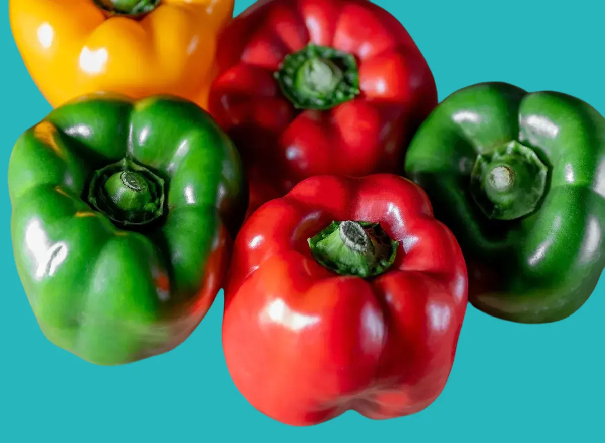 طرق اضافة الفلفل الالوان في نظام غذائي