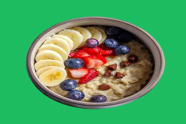 Oatmeal with fruit for dieting
