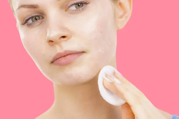 Cleansing the skin after removing makeup