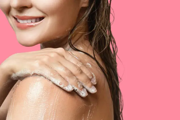 Paying attention to hygiene is a treatment for back acne