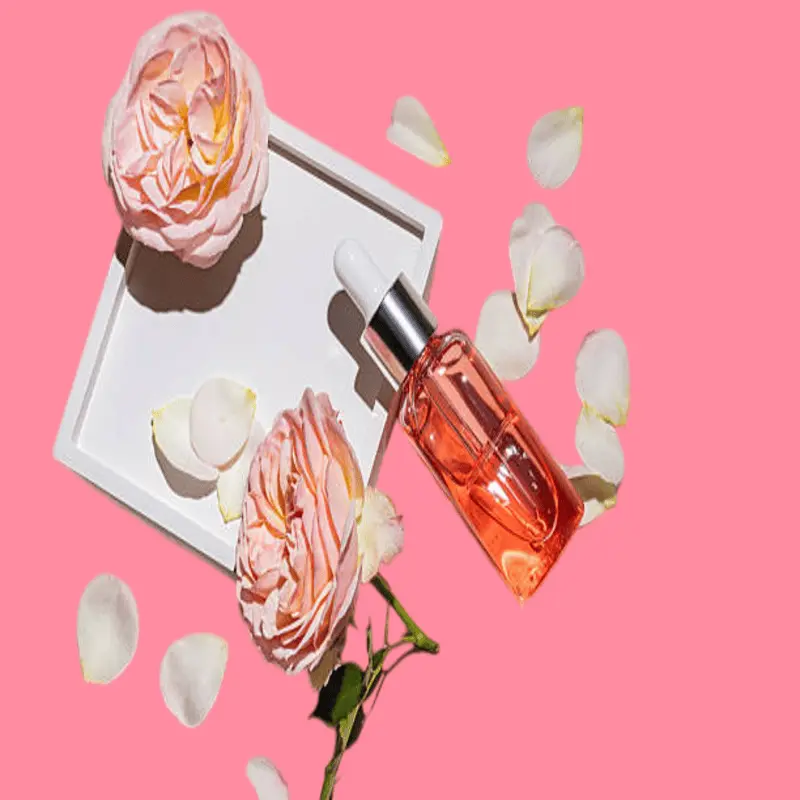 The most important benefits of rose water for lightening sensitive areas 