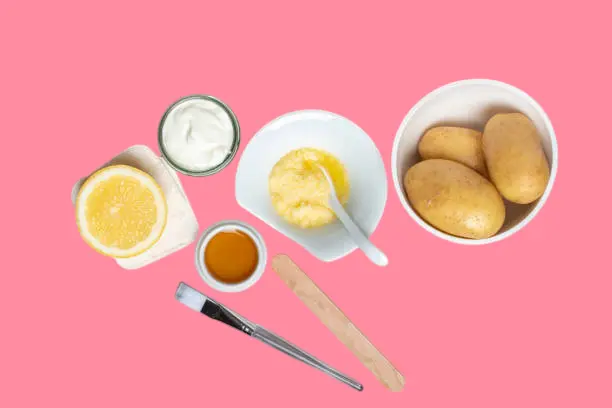 Potatoes to lighten the area around the mouth