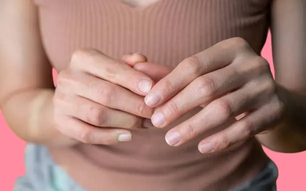 The effect of vitamin and mineral deficiency on nails