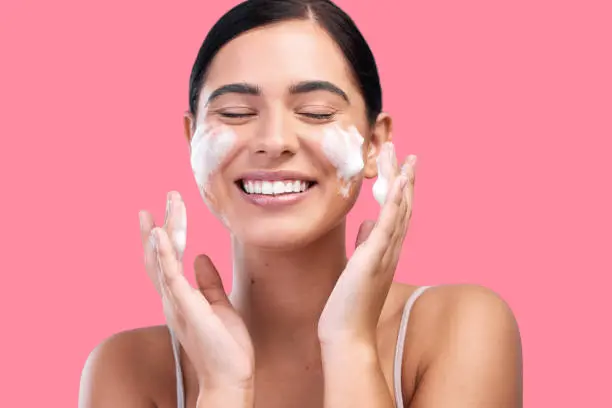 The importance of cleansing the skin before applying makeup