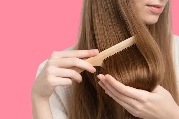 Moisturizing low porosity hair