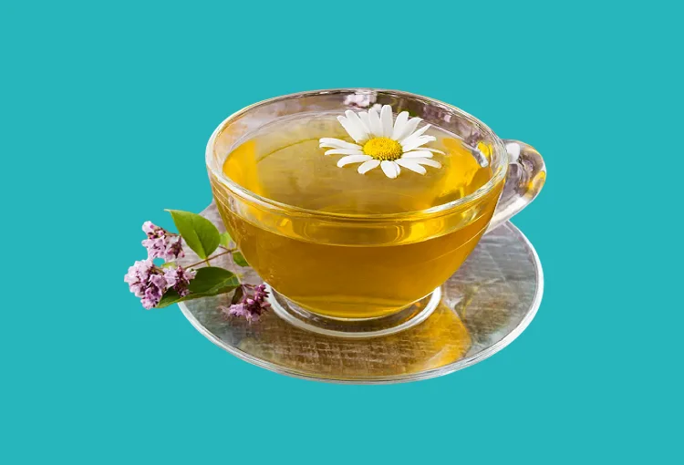 تناول شاي البابونج للتخفيف من العطس المستمر