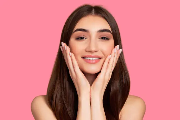 فوائد فيتامين C لعلاج اكسدة البشرة