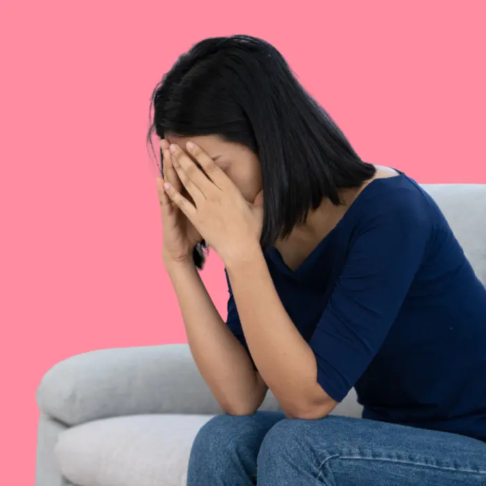 Signs that indicate a monthly hormonal imbalance 