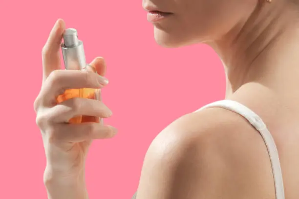 طرق ثبات العطر على الجسم