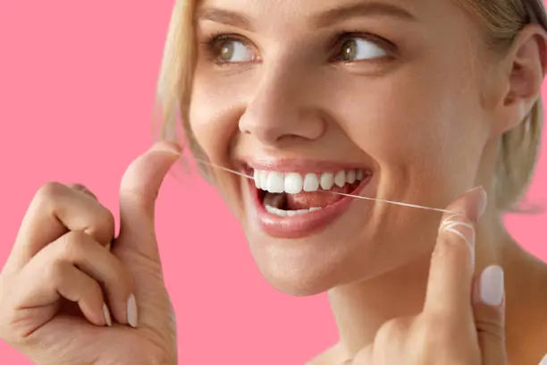 Dental floss to reduce bad breath