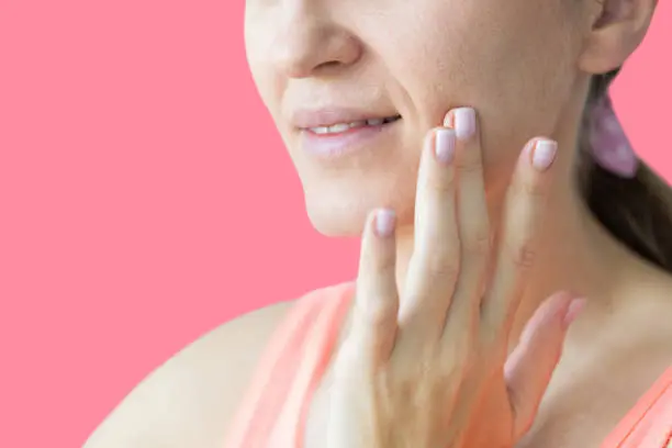 Causes of large facial pores