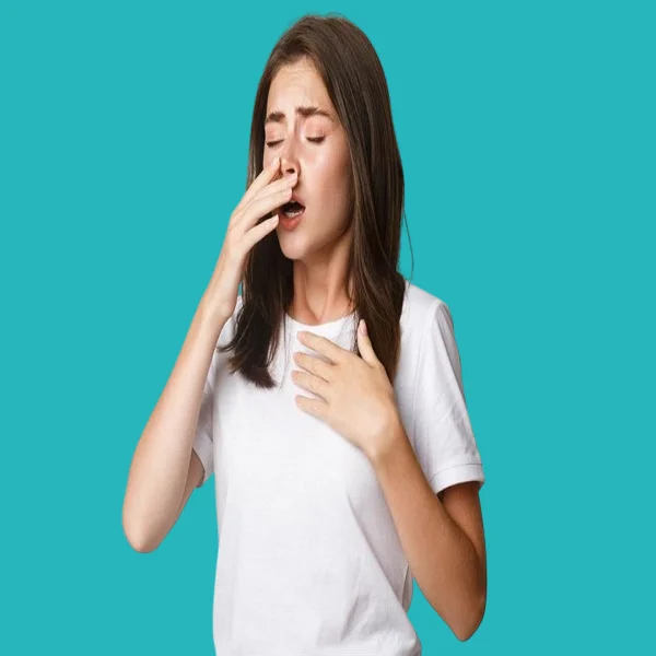 العطس بدون تغطية الفم من طرق انتشار فيروس كورونا