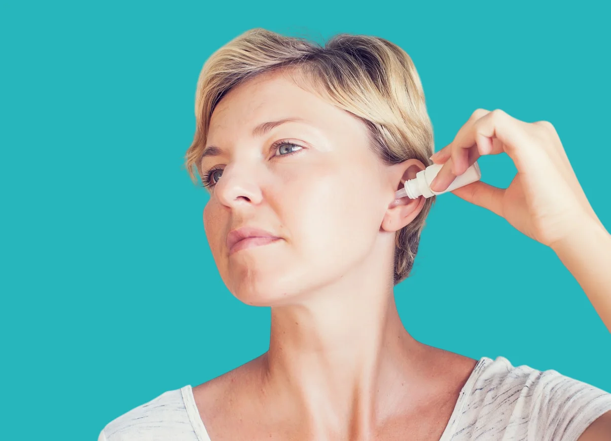 وضع قطرات الاذن المضادة للفطريات من طرق علاج فطريات الاذن