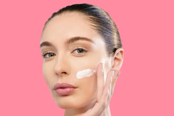 The importance of moisturizing the skin during Ramadan