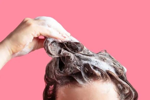 Sulfate-free shampoo for treating hair loss
