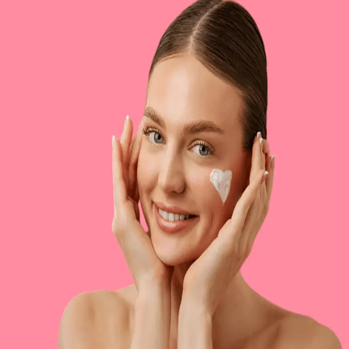 The best natural ways to deeply moisturize dry skin 