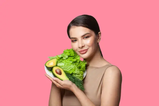 اهمية التغذية لتوحيد لون الجسم