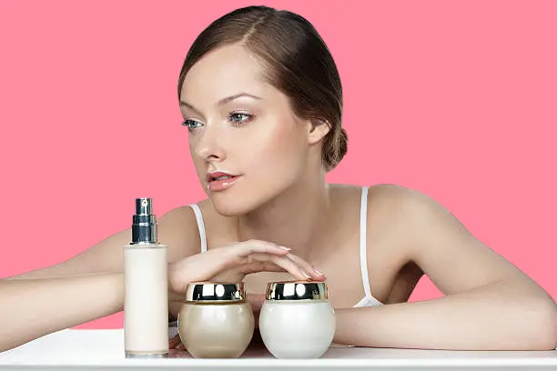 منتجات العناية بالبشرة المناسبة بعد سن الثلاثين 