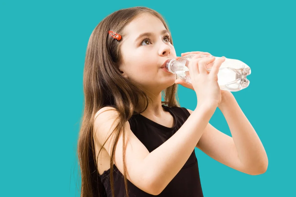 Drinking fluids to treat gastroenteritis in children