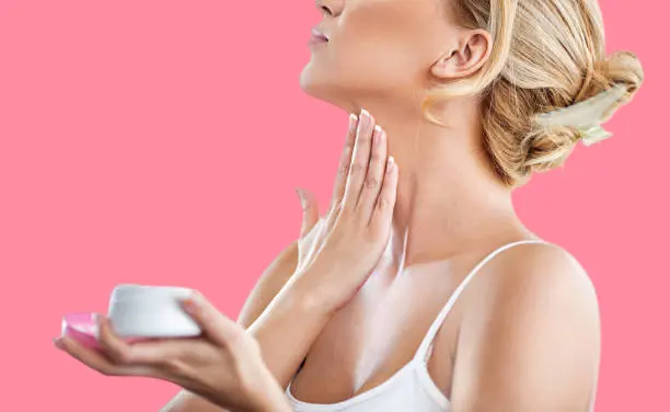 Moisturizing to treat neck lines