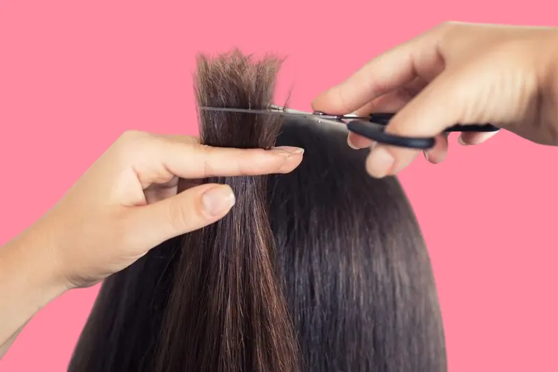 قص اطراف الشعر