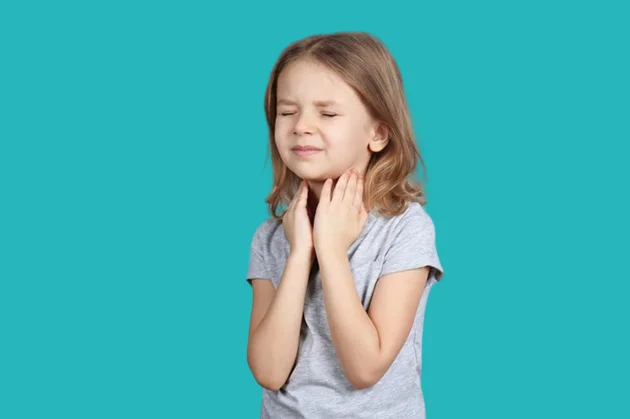 A sore throat is one of the causes of coughing in children