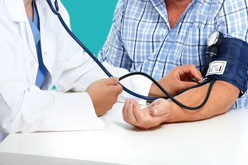 Berries for treating high blood pressure