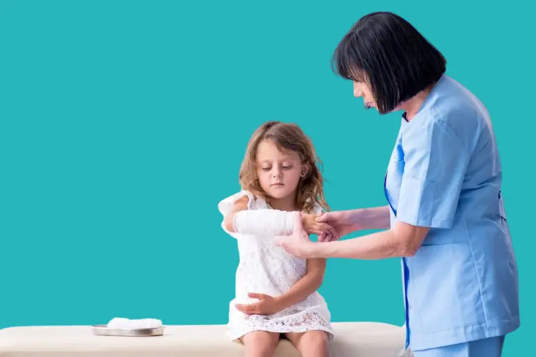 اسباب اصابة الاطفال بهشاشة العظام