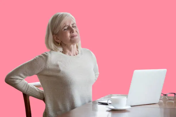 اهمية الفيتامينات لصحة العظام